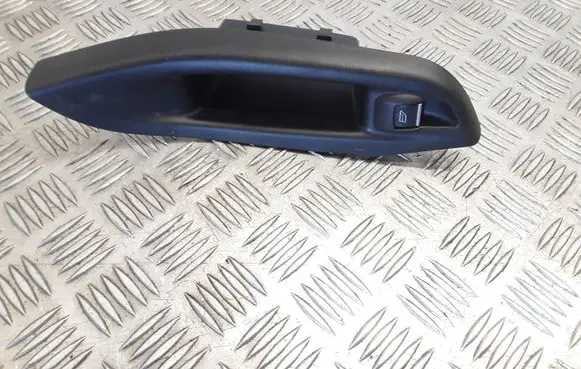 Ford Focus Electric window control switch F1ET14529AA BM51A237W20B