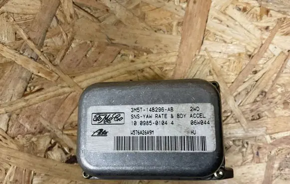Volvo V50 ESP acceleration yaw rate sensor 3M5T14B296AB 10098501044 H576A26A9M