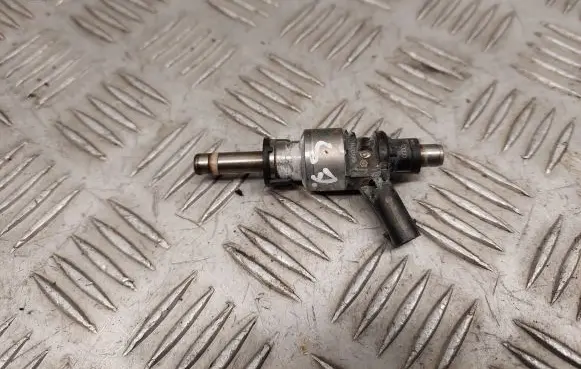 Audi A7 S7 4G Fuel injector 3079036N