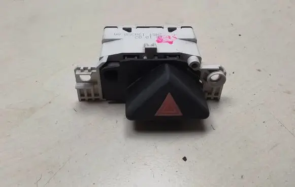 Ford Focus Hazard light switch 2M5T13A350AA