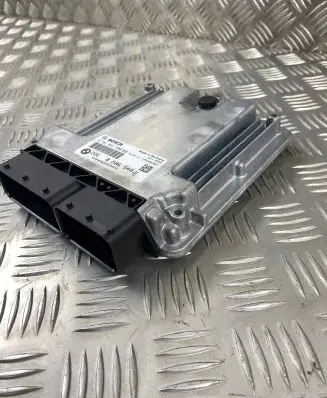 BMW X4 F26 Engine control unit/module 8586540 0281031950