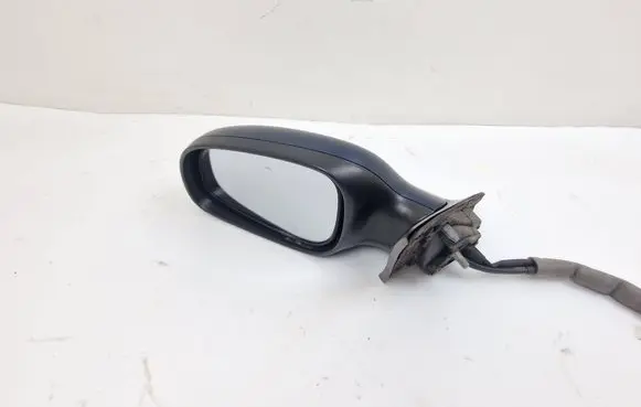 Volvo V70 Front door electric wing mirror E11015463