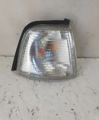 Audi 80 90 S2 B4 Front indicator light 084411505