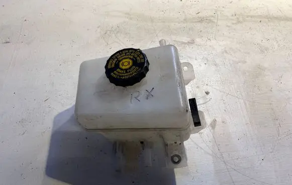 Lexus RX 450H Brake fluid reservoir 240520