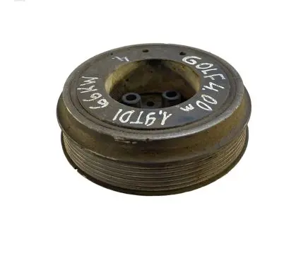 Volkswagen Golf IV Crankshaft pulley