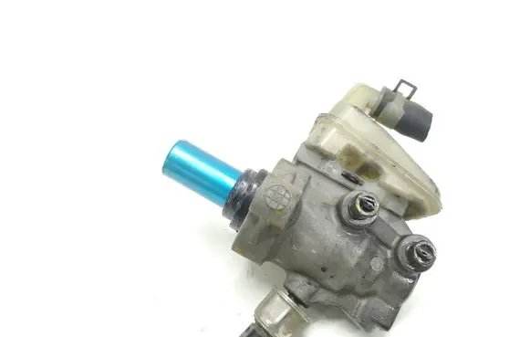Nissan Murano Z50 Master brake cylinder