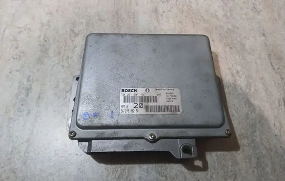 Peugeot 406 Engine control unit/module 9627890280