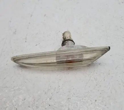 BMW 3 E46 Front fender indicator light 8382104