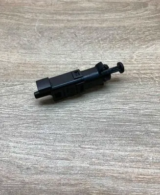 Volvo S40, V40 Brake pedal sensor switch 9146505