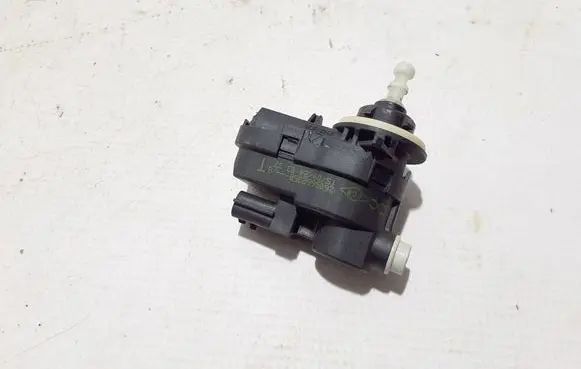 Headlight level adjustment motor