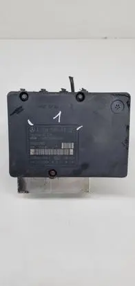 Mercedes-Benz C W203 ABS Pump 2095451432