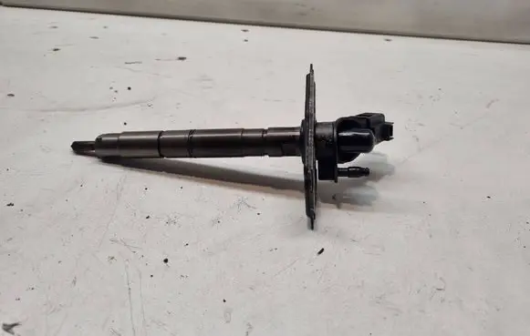 Audi A6 S6 C6 4F Fuel injector 0445115054 059130277AJ