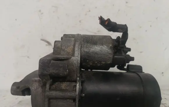 Peugeot Partner Starter motor SVAI13L4