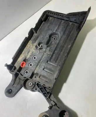 Skoda Octavia Mk3 (5E) Battery tray 5Q0915321H