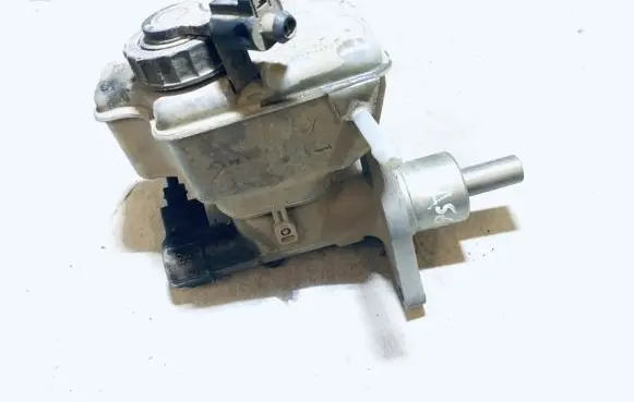 Volkswagen Touran I Master brake cylinder 1k1611301a 03350886351