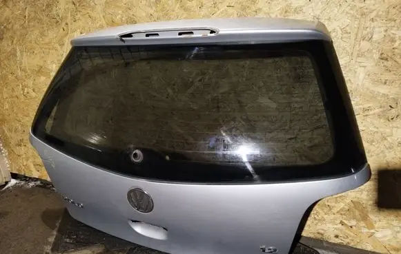 Volkswagen Polo IV 9N3 Tailgate/trunk/boot lid