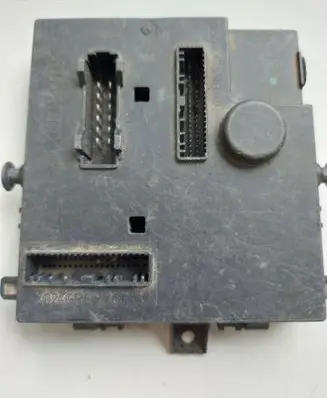 Renault Twingo II Central body control module 8200874481A BCM44Y2