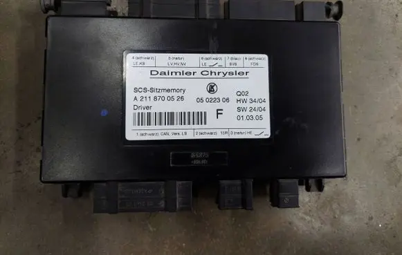 Mercedes-Benz C W203 Seat control module A2118700526 05022306