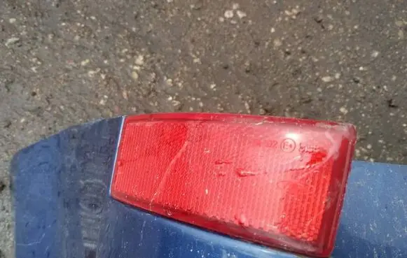 Rear tail light reflector
