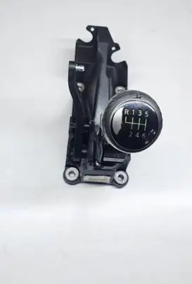Nissan Qashqai Gear shifter/selector JD500 50694263 112102067