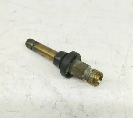 Mercedes-Benz E W124 Fuel injector 0000785623 A0000785623 0437502047