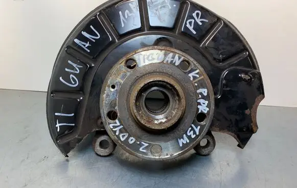Volkswagen Tiguan Front wheel hub
