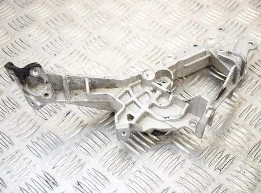 Land Rover Range Rover Evoque L538 Engine mounting bracket G4D39L456DC