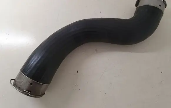 Mercedes-Benz E W212 Intercooler hose/pipe