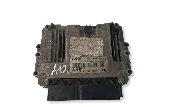 Alfa Romeo 159 Engine control unit/module 55204660 0281013137 1039S15502