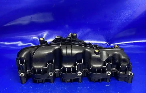 Volkswagen PASSAT B7 Intake manifold 03L129711AM
