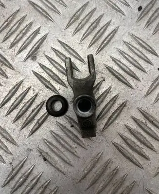 Saab 9-5 Fuel Injector clamp holder