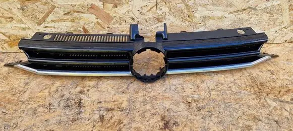 Volkswagen Touran III Front bumper upper radiator grill GR019
