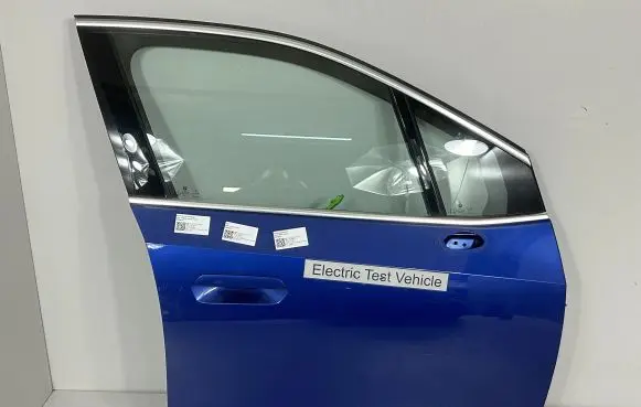 BMW 2 Active Tourer U06 Front door 9627088
