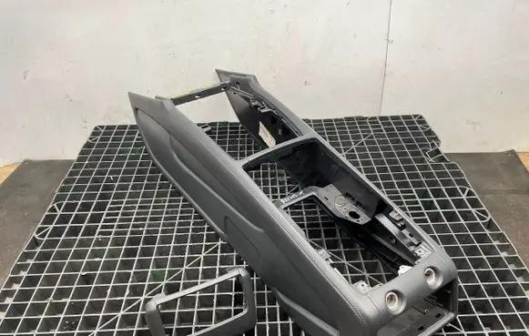 Audi Q7 4L Center console 4L1863244D 4L1863244D25D 4L0864147A