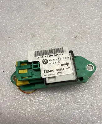 BMW 5 E39 Airbag deployment crash/impact sensor 65776910678