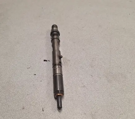 Audi A4 S4 B6 8E 8H Fuel injector 059130201F
