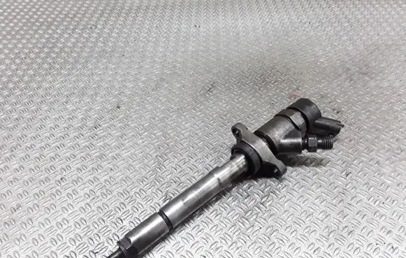 Ford Focus C-MAX Fuel injector 0445110188