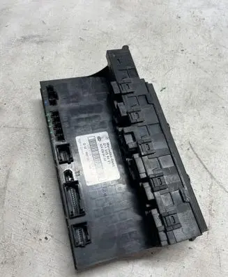Mercedes-Benz E W211 Fuse box set 2115459401 5DK00804759