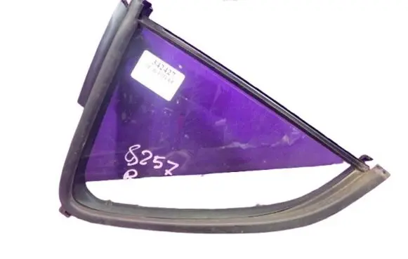 Suzuki Splash Front door window glass four-door