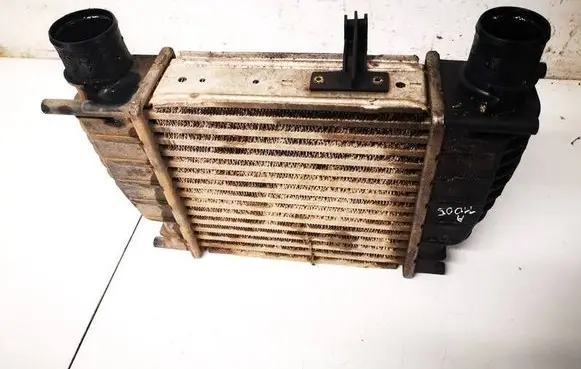 Renault Modus Intercooler radiator 8200471885 880590XA