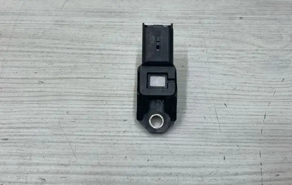 Peugeot 2008 II Air pressure sensor 9817007580