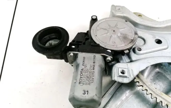 Toyota Auris E180 Rear door window regulator motor 857200D120 85720-0D120