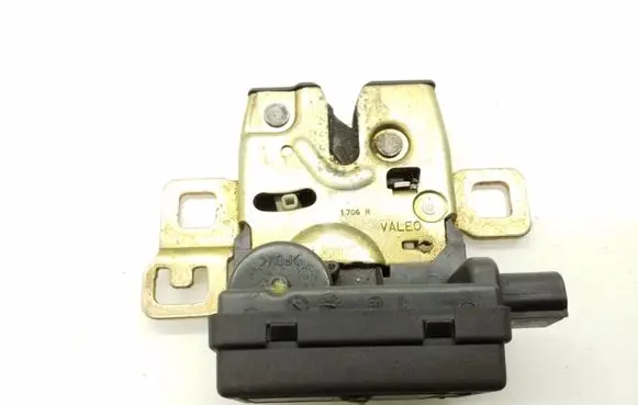 Land Rover Range Rover Sport L320 Tailgate window lock/catch/latch FQR500040