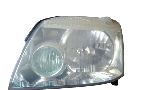 Nissan X-Trail T30 Headlight/headlamp 1682