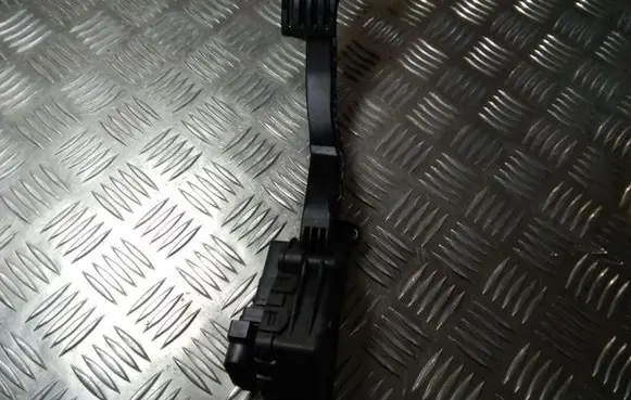 Volvo V50 Accelerator throttle pedal 4M519F836BH 6PV00854103