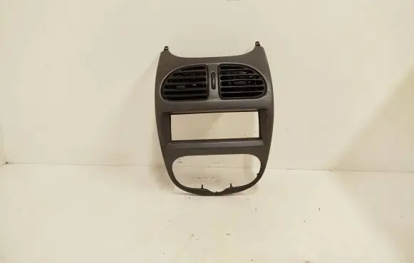 Peugeot 206 Dash center air vent grill 9624663577 9640404777 9640404677