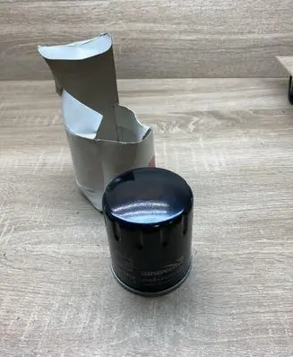 Hyundai Lantra II Oil filter cover E149130