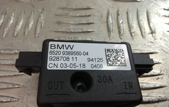 BMW X3 G01 Aerial antenna amplifier 9389560