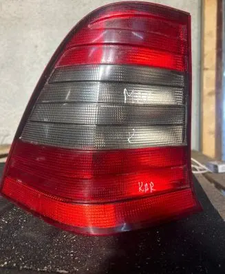 Mercedes-Benz C W202 Rear/tail lights 2028203964