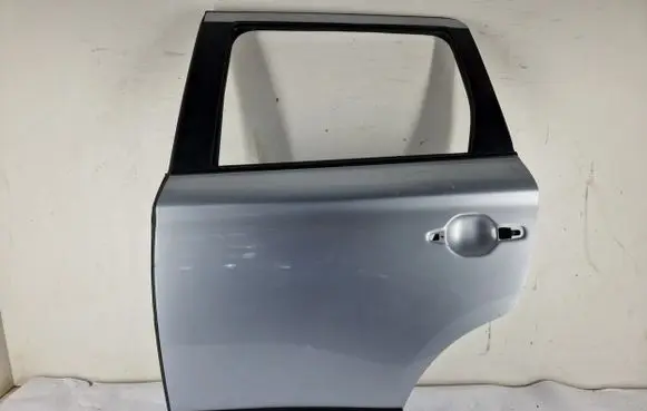 Mitsubishi Outlander Rear door 